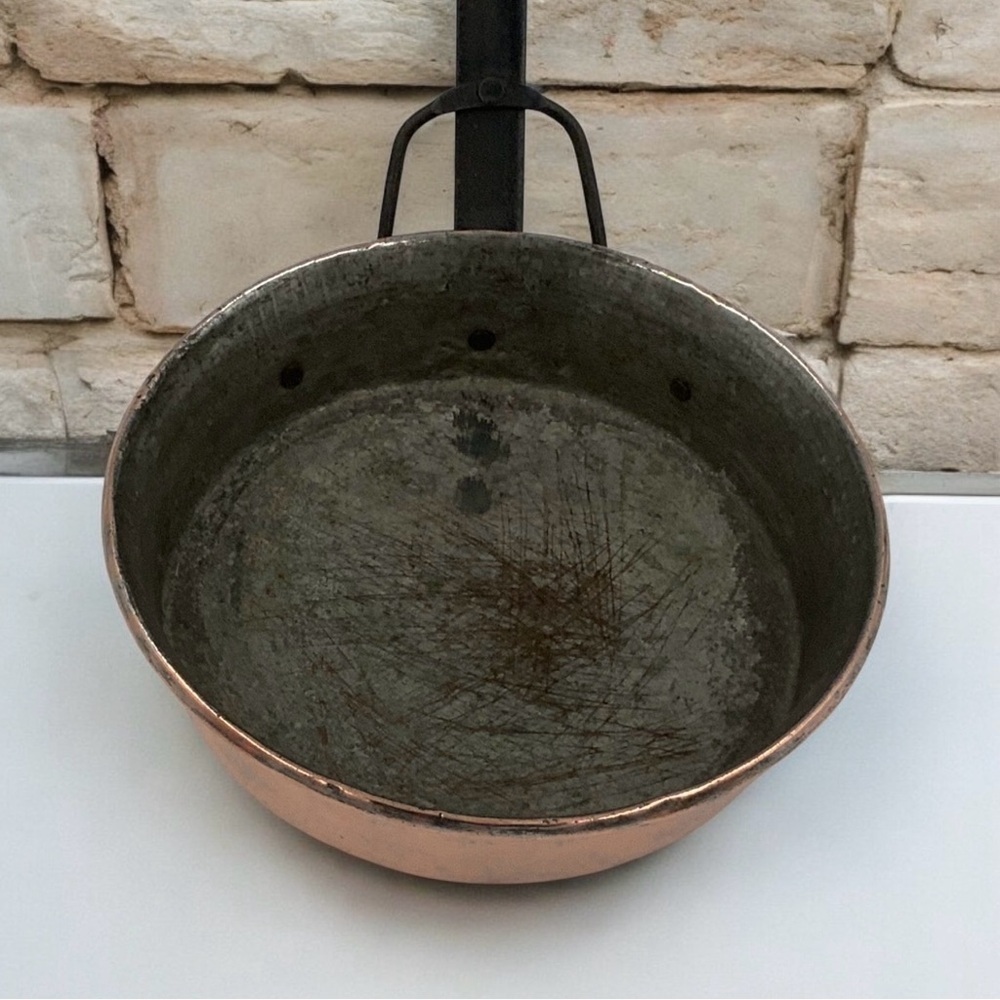 Antique c1800s Rustic Thick Copper Sauté Pan, Long Hand Forged Iron Handle - Picture 10 of 10